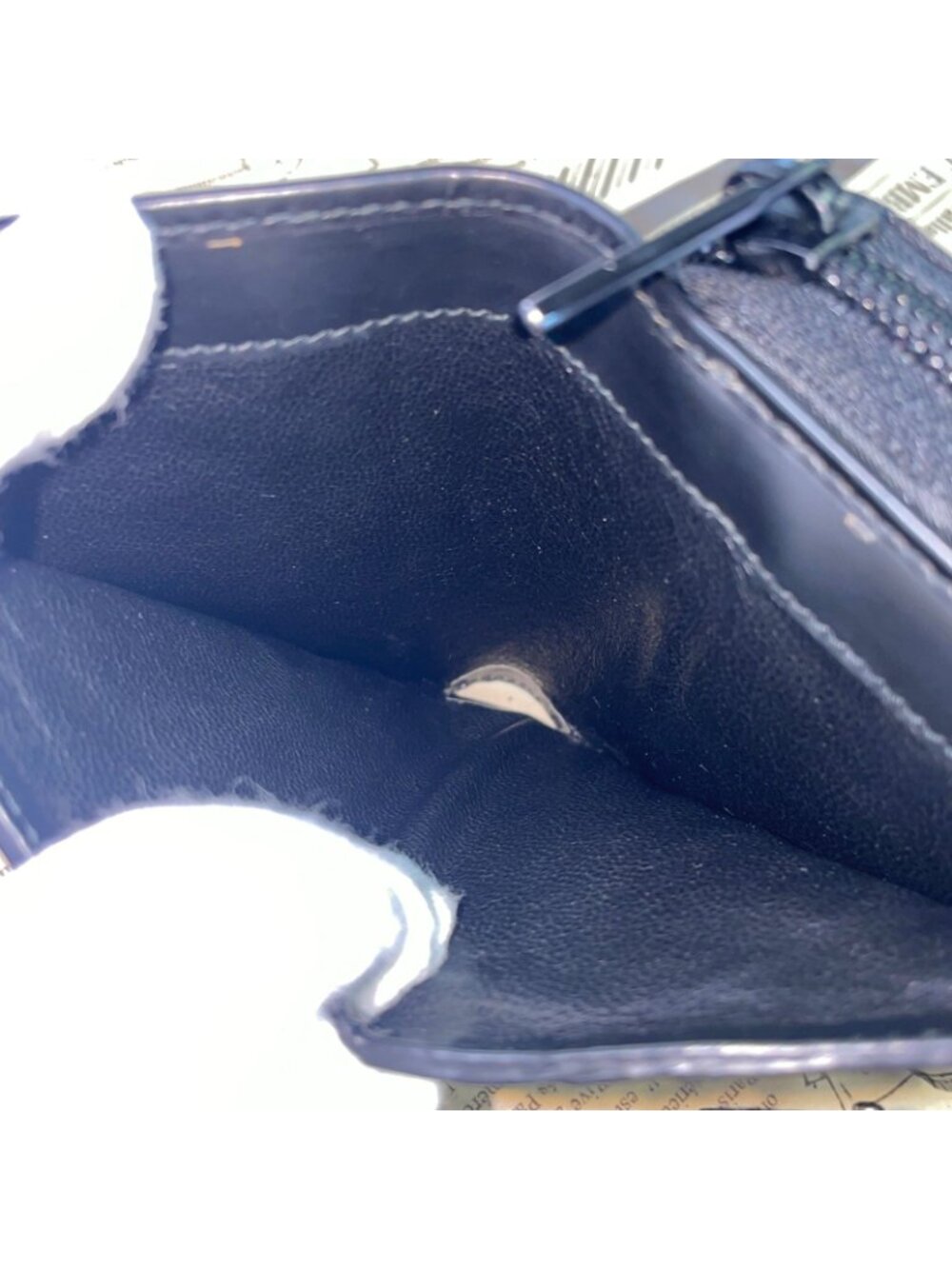 Gucci Wallet Compact Card Leather GG Black - Picture 10 of 15